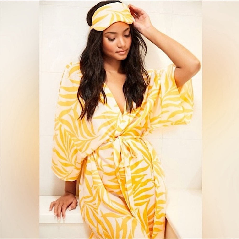 Maison Du Soir | Women’s Yellow/Cream Palm Leaf Print Belted Kimono CoverUp M/L